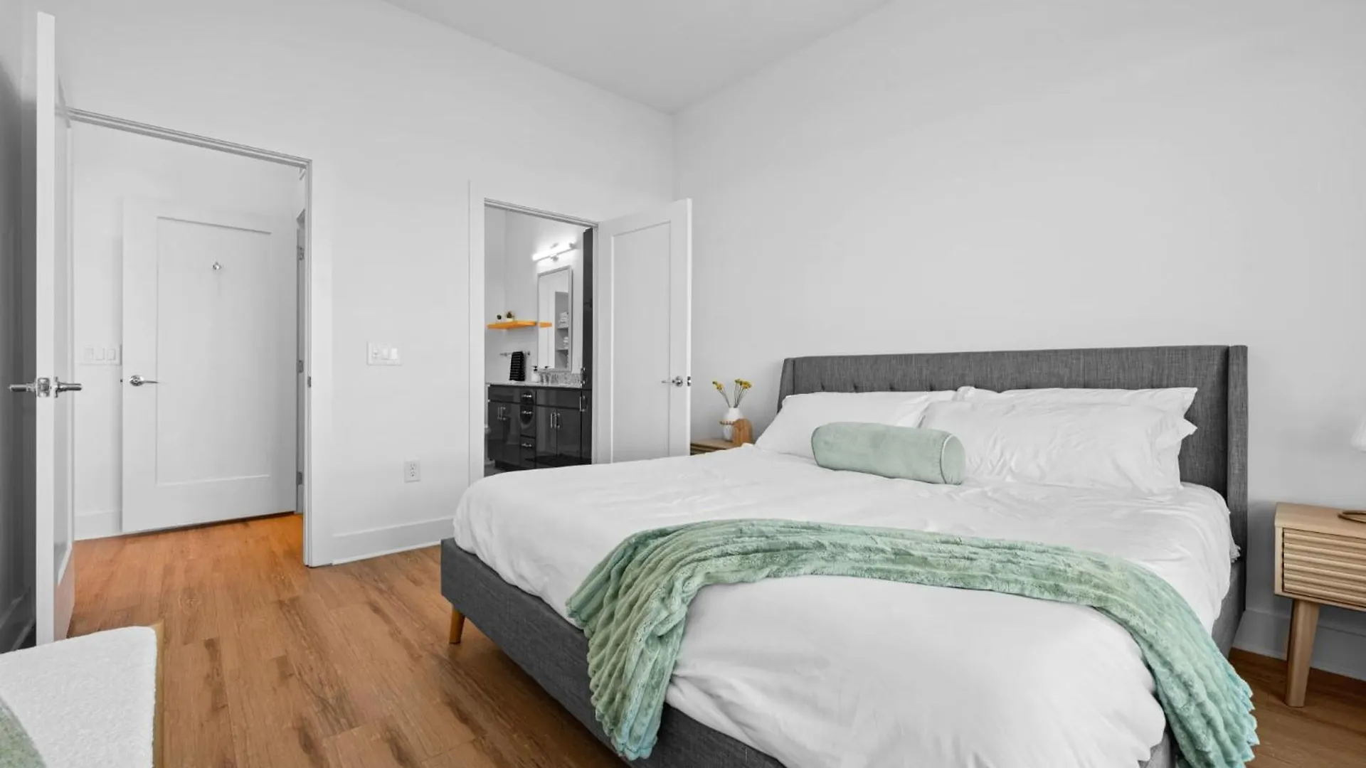 Loso Apartments In Charlotte 0*,  United States
