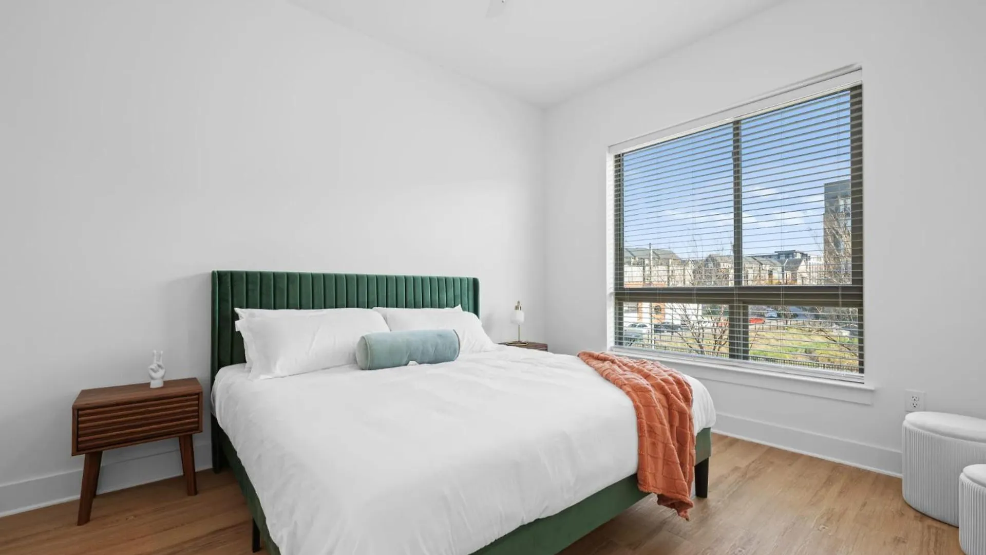 Loso Apartments In Charlotte